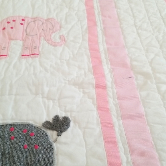 Pottery Barn Kids Harper Quilt & Sheet for Crib "M" and Winter Fitted Crib Sheet - Picture 5 of 14